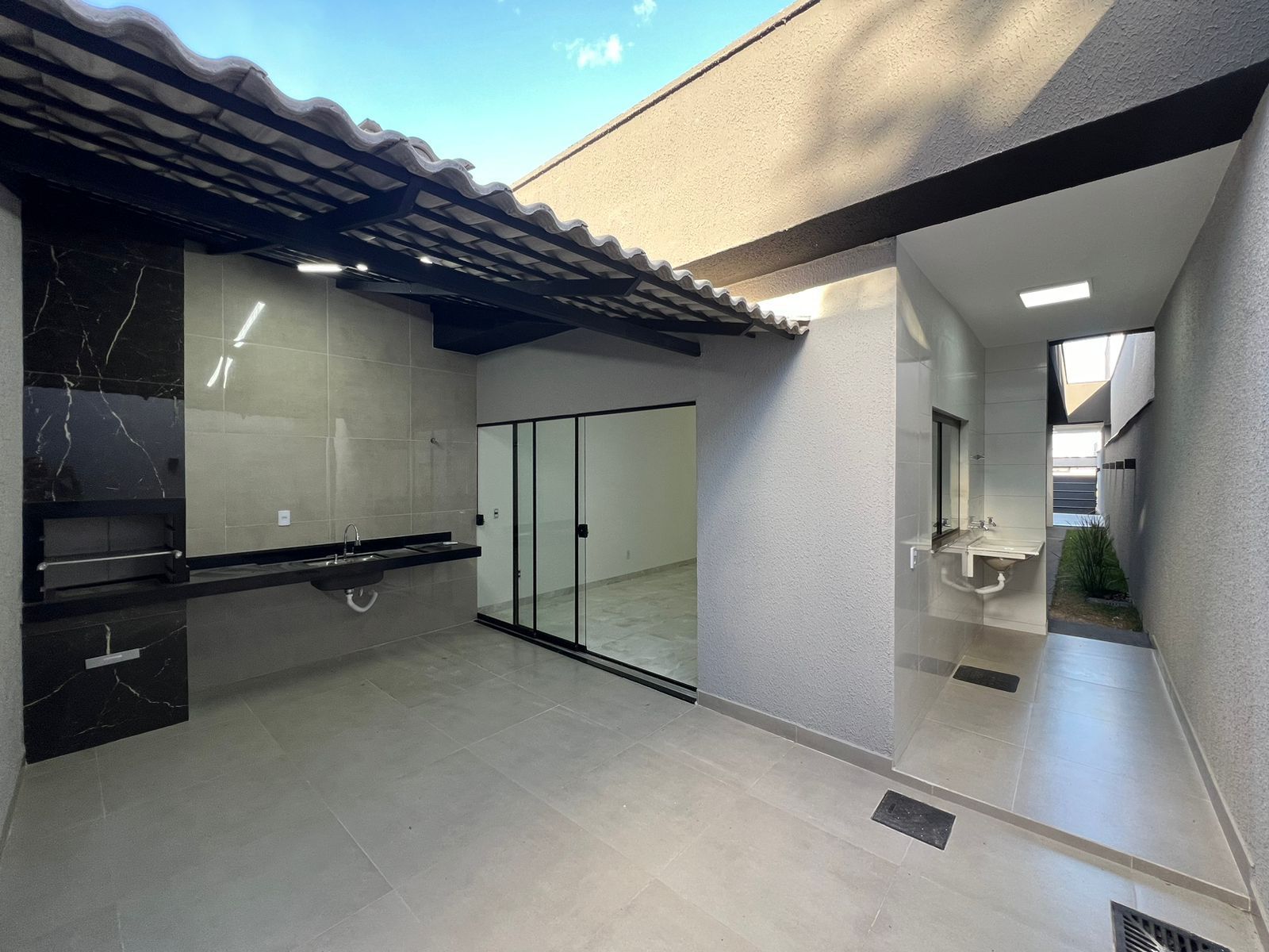Casa à venda com 3 quartos, 112m² - Foto 13