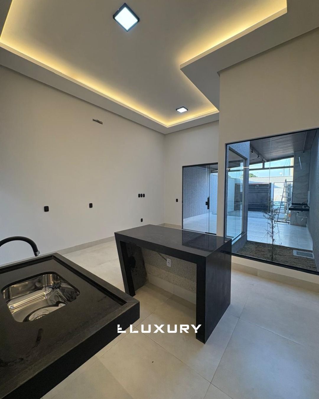Casa à venda com 3 quartos, 110m² - Foto 8