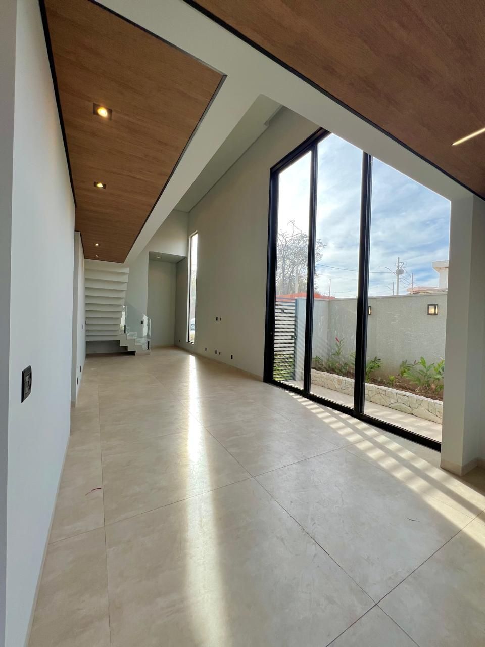 Casa de Condomínio à venda com 4 quartos, 361m² - Foto 6