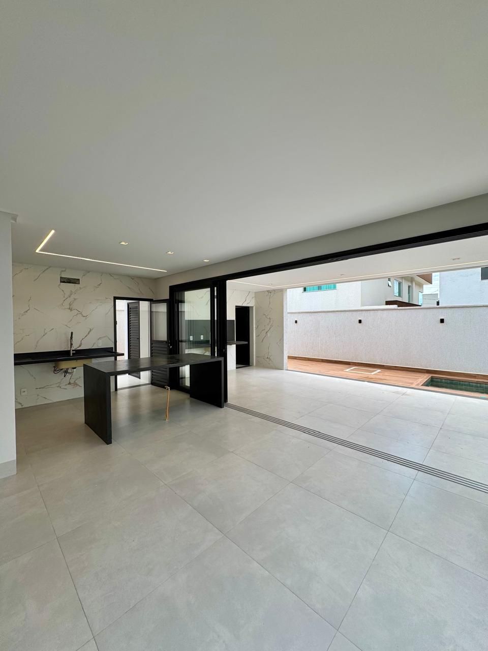 Casa de Condomínio à venda com 3 quartos, 240m² - Foto 19