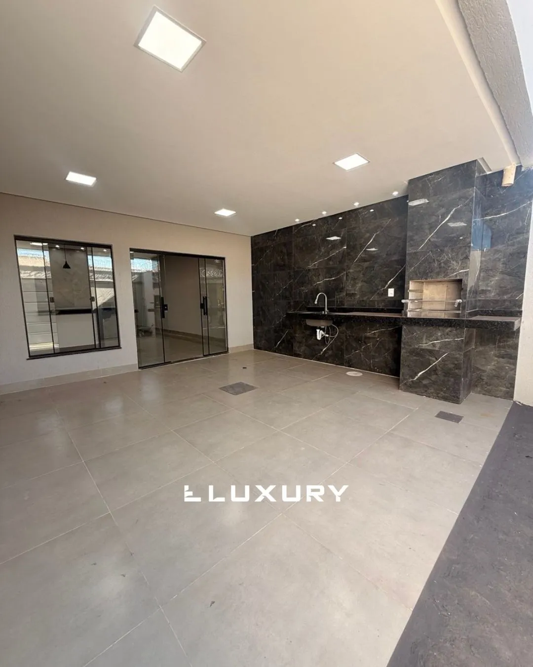Casa, 3 quartos, 102 m² - Foto 1