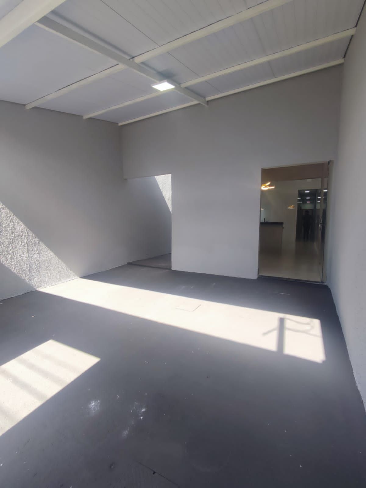 Casa à venda com 3 quartos, 101m² - Foto 2