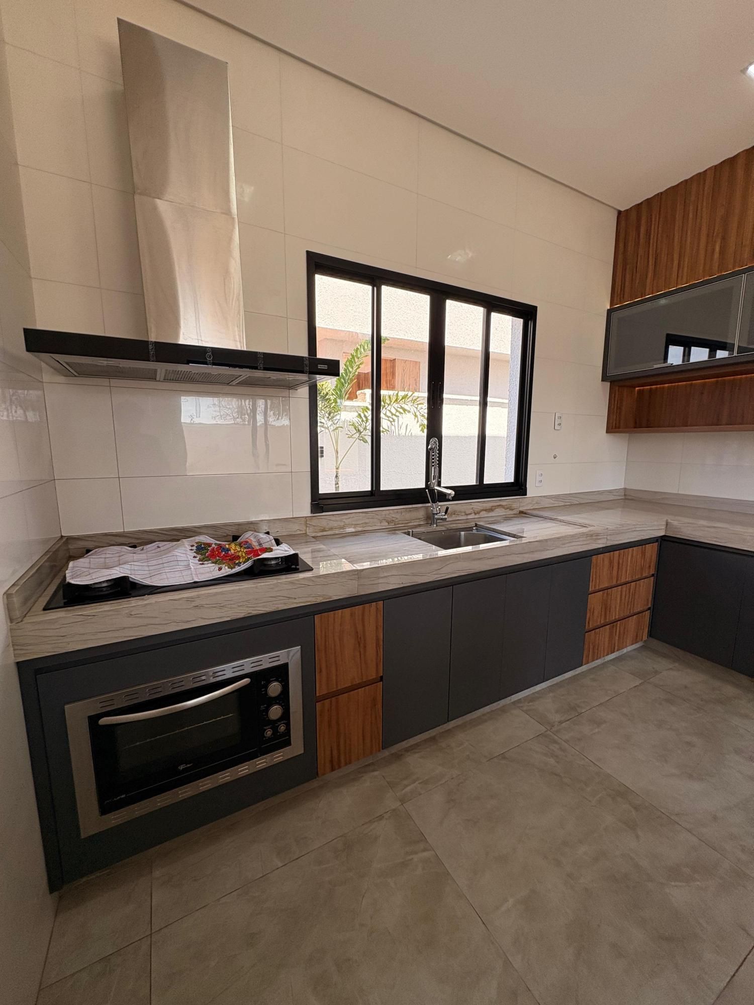 Casa de Condomínio para alugar com 3 quartos, 164m² - Foto 6