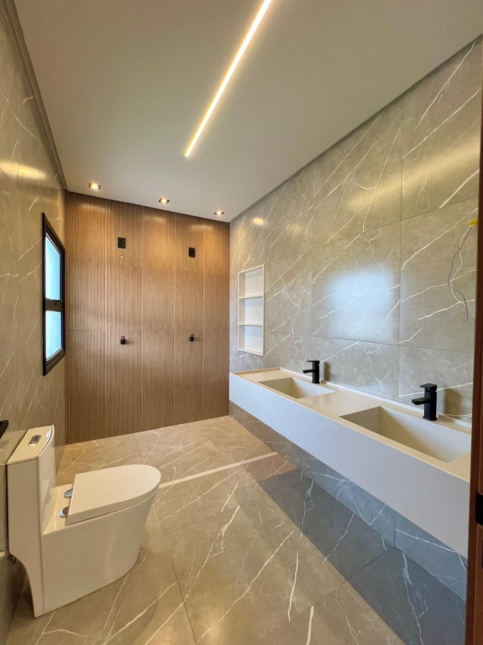 Casa de Condomínio à venda com 4 quartos, 361m² - Foto 18