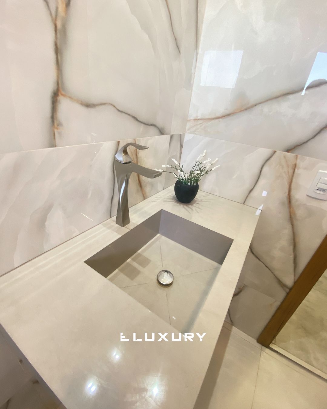 Casa de Condomínio para alugar com 4 quartos, 388m² - Foto 15