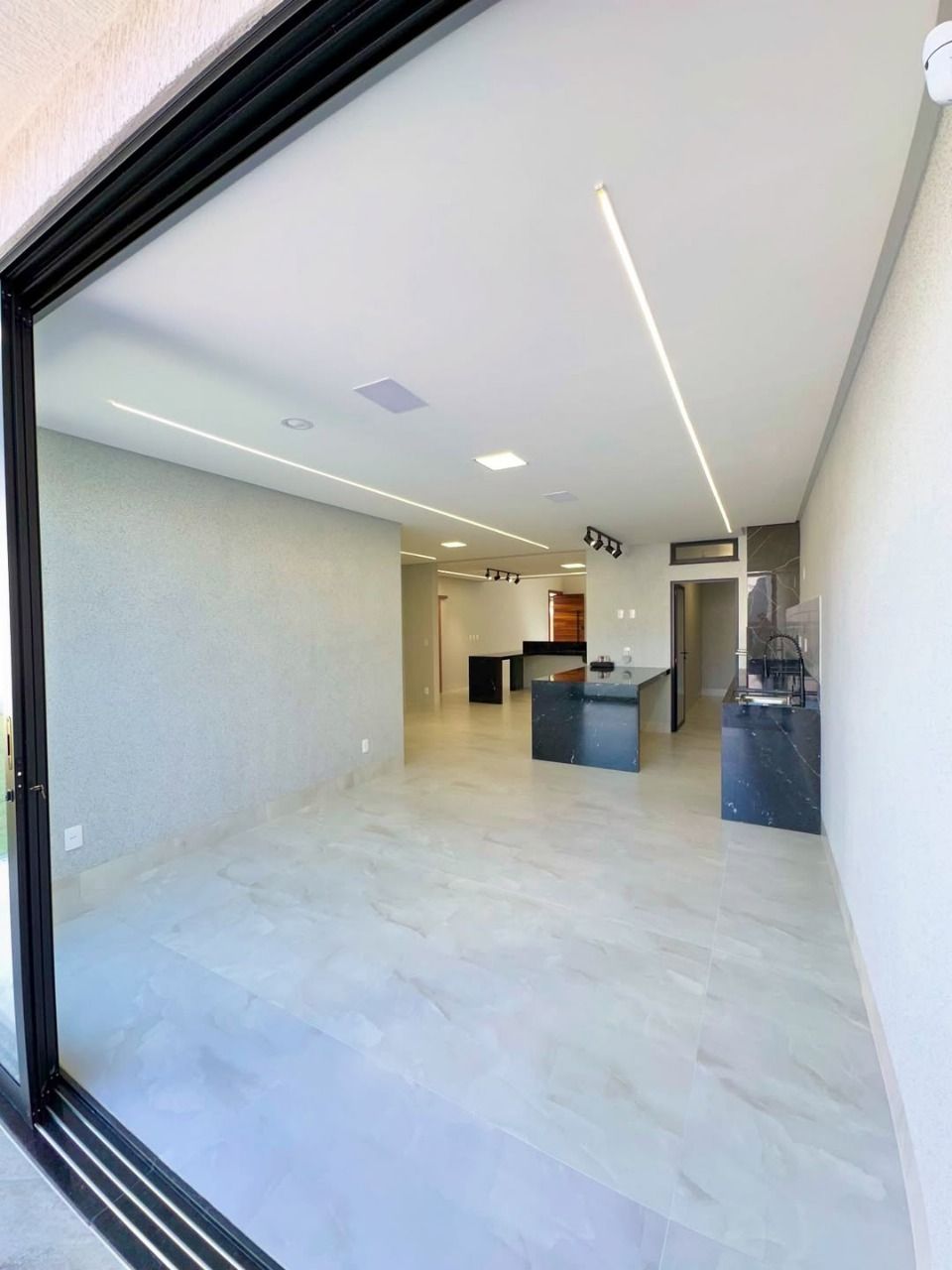 Casa à venda com 4 quartos, 224m² - Foto 9