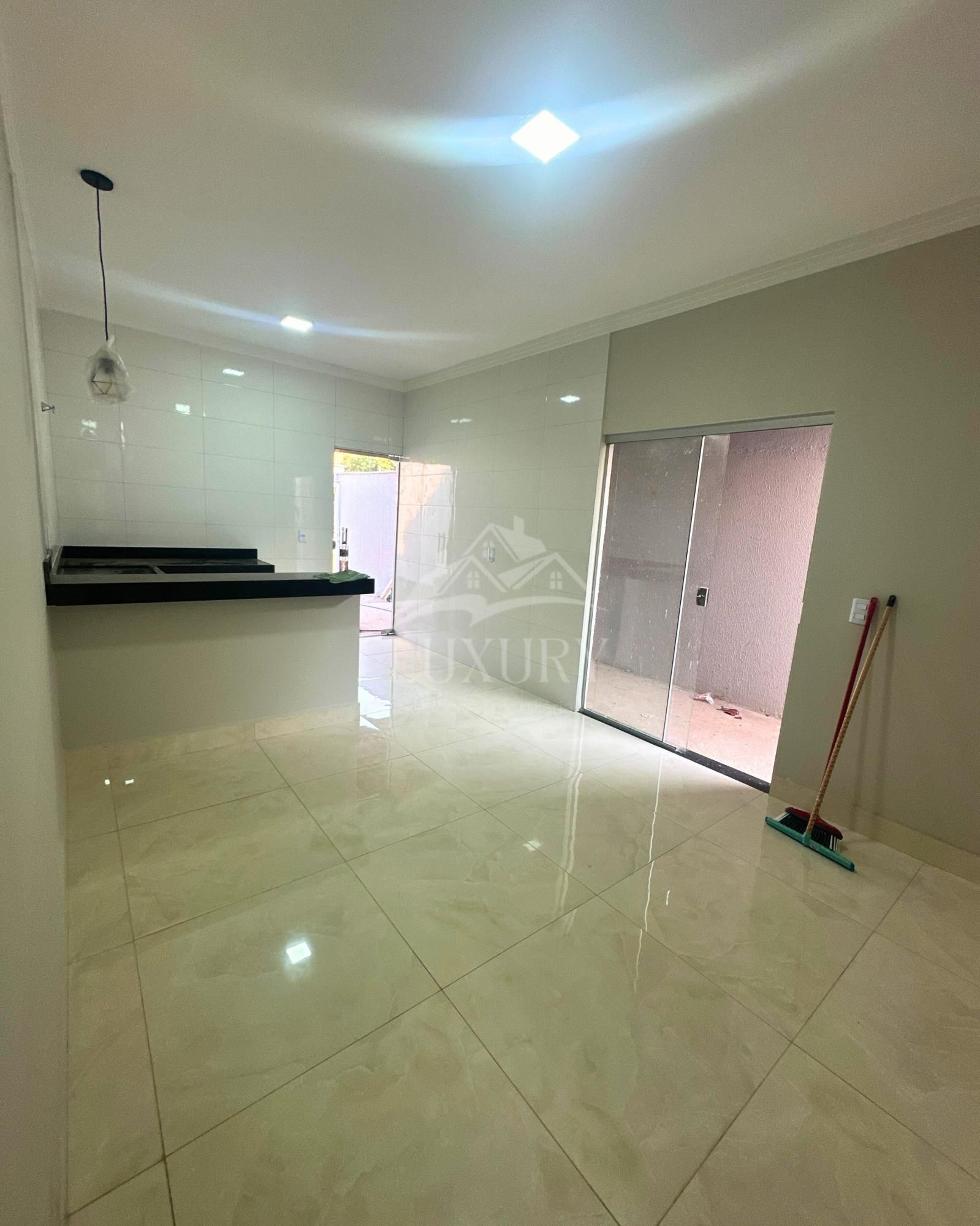 Casa à venda com 3 quartos, 90m² - Foto 5