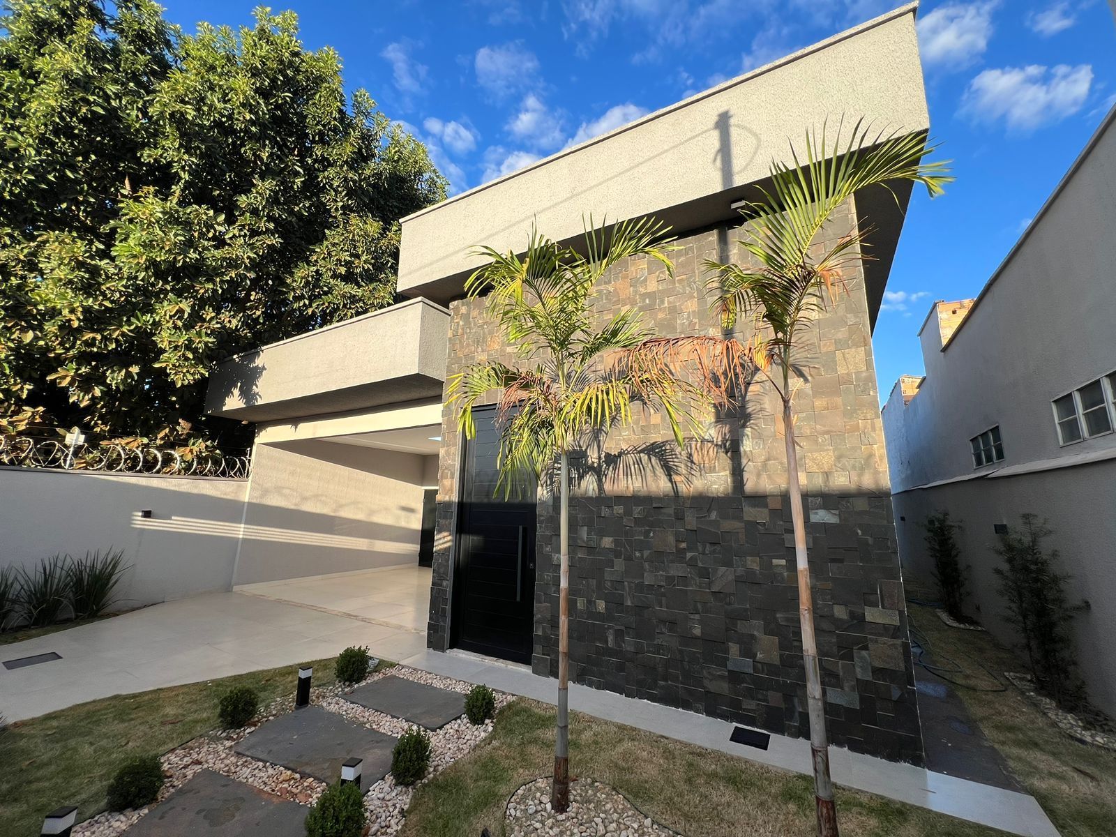 Casa, 3 quartos, 168 m² - Foto 2