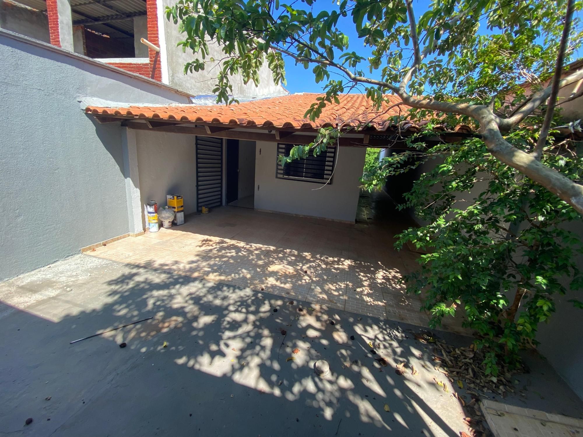 Casa para alugar com 2 quartos, 100m² - Foto 2