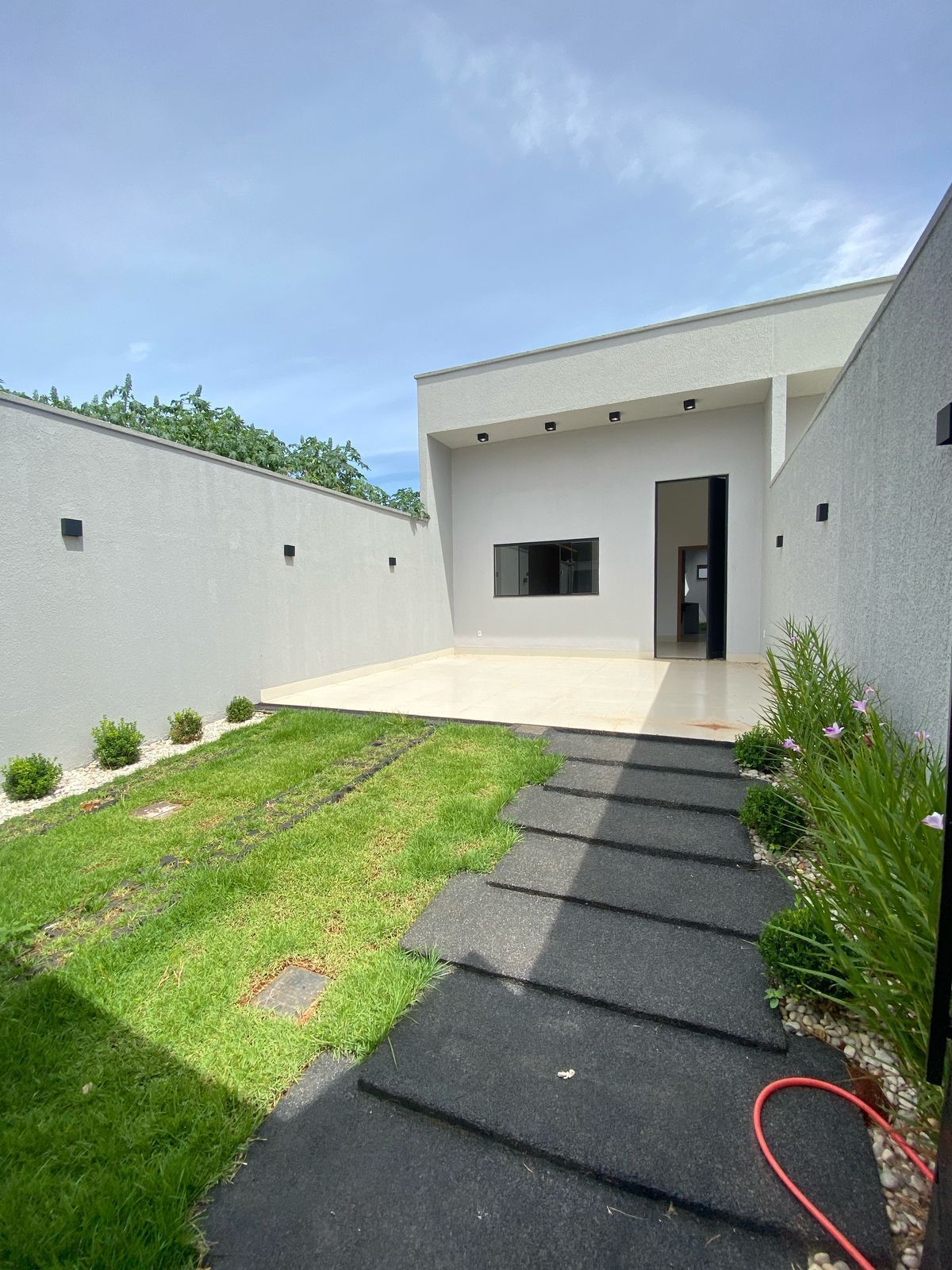 Casa, 2 quartos, 73 m² - Foto 1
