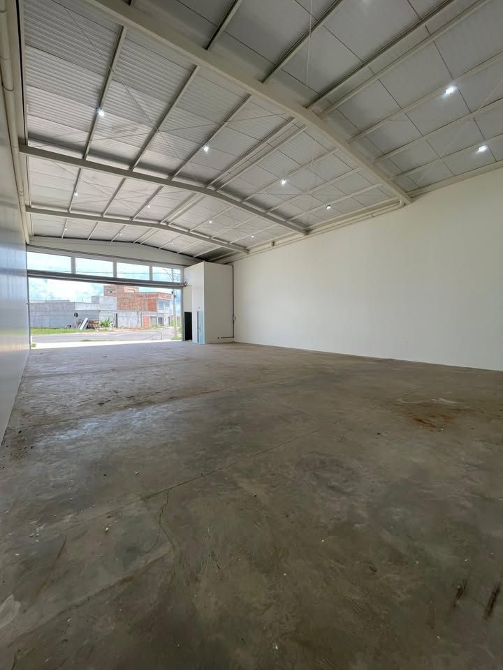 Depósito-Galpão-Armazém à venda com 1 quarto, 239m² - Foto 5