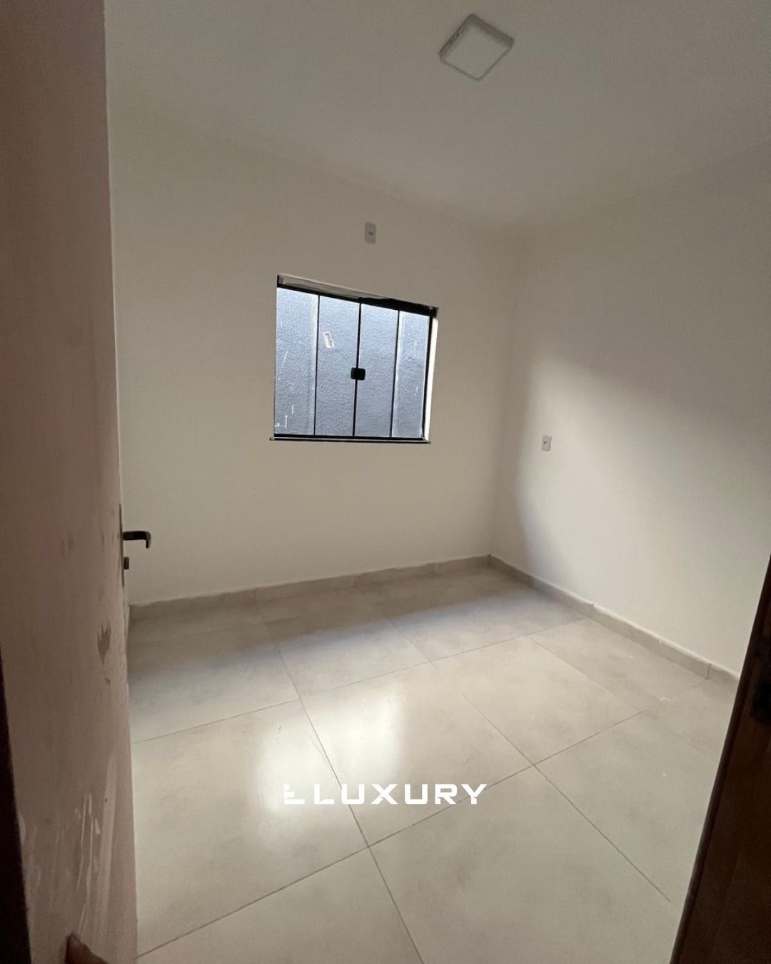 Casa à venda com 3 quartos, 80m² - Foto 14