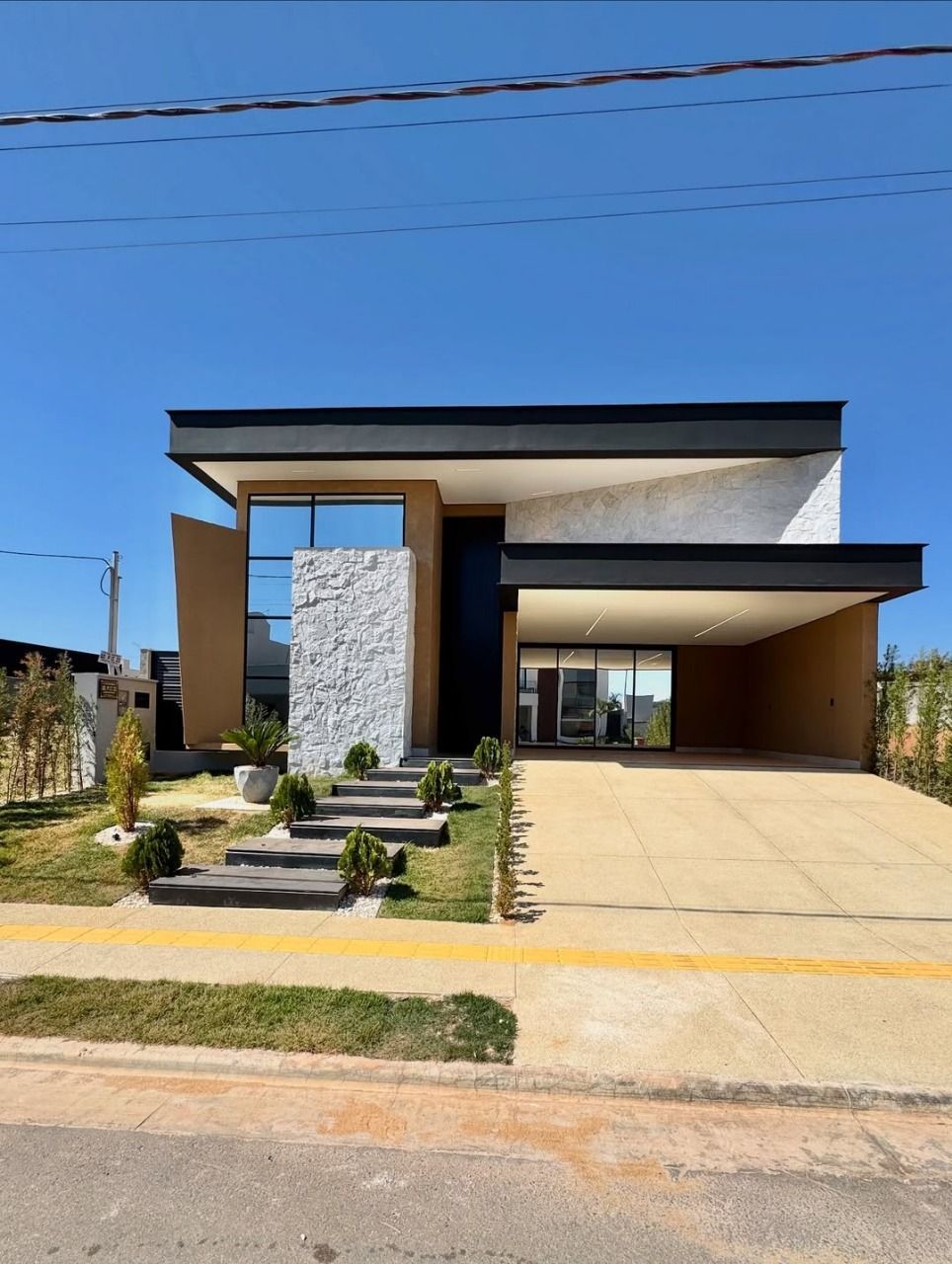 Casa de Condomínio à venda com 3 quartos, 163m² - Foto 1