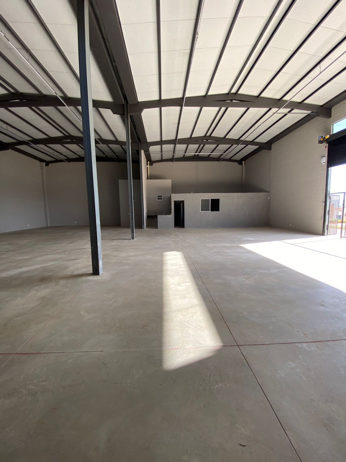 Depósito-Galpão-Armazém para alugar com 3 quartos, 400m² - Foto 10