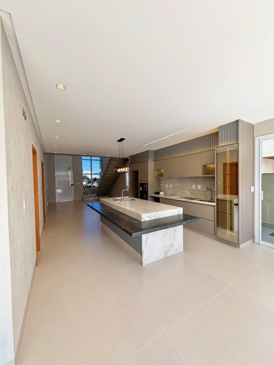 Casa de Condomínio à venda com 4 quartos, 270m² - Foto 6