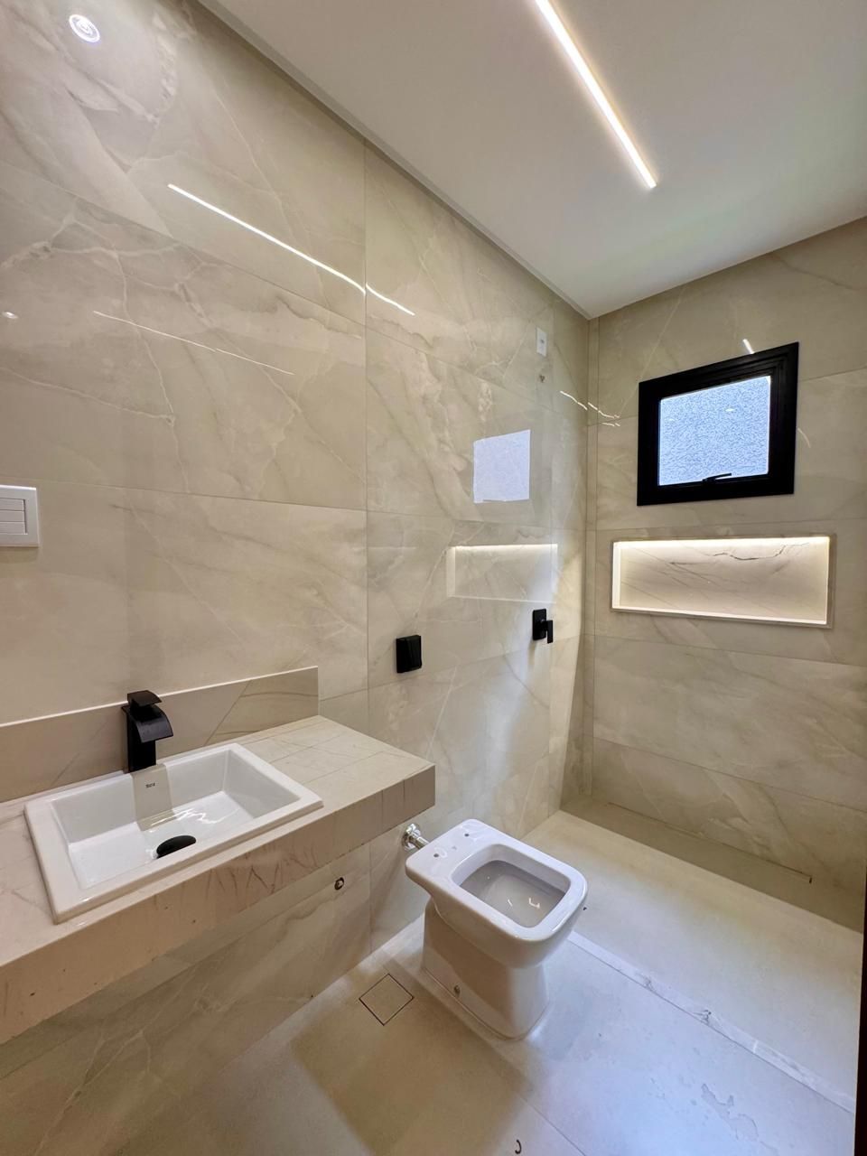 Casa de Condomínio à venda com 3 quartos, 197m² - Foto 18