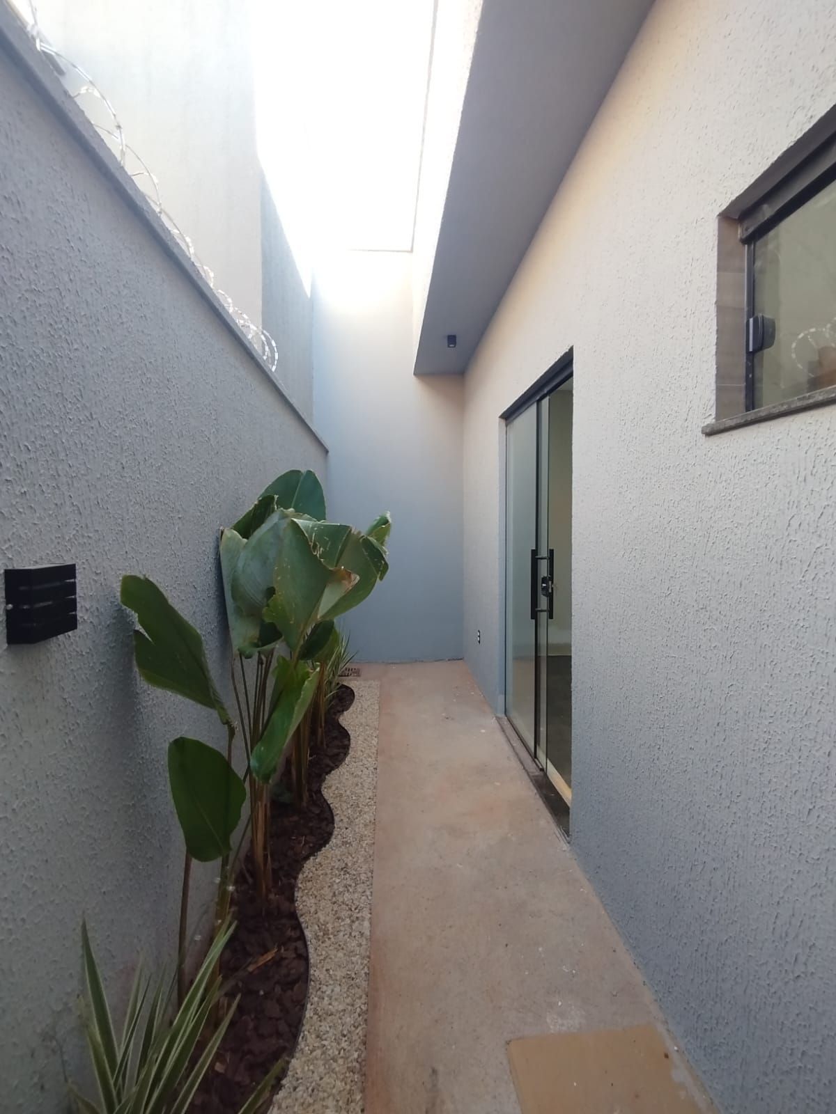 Casa à venda com 2 quartos, 96m² - Foto 2