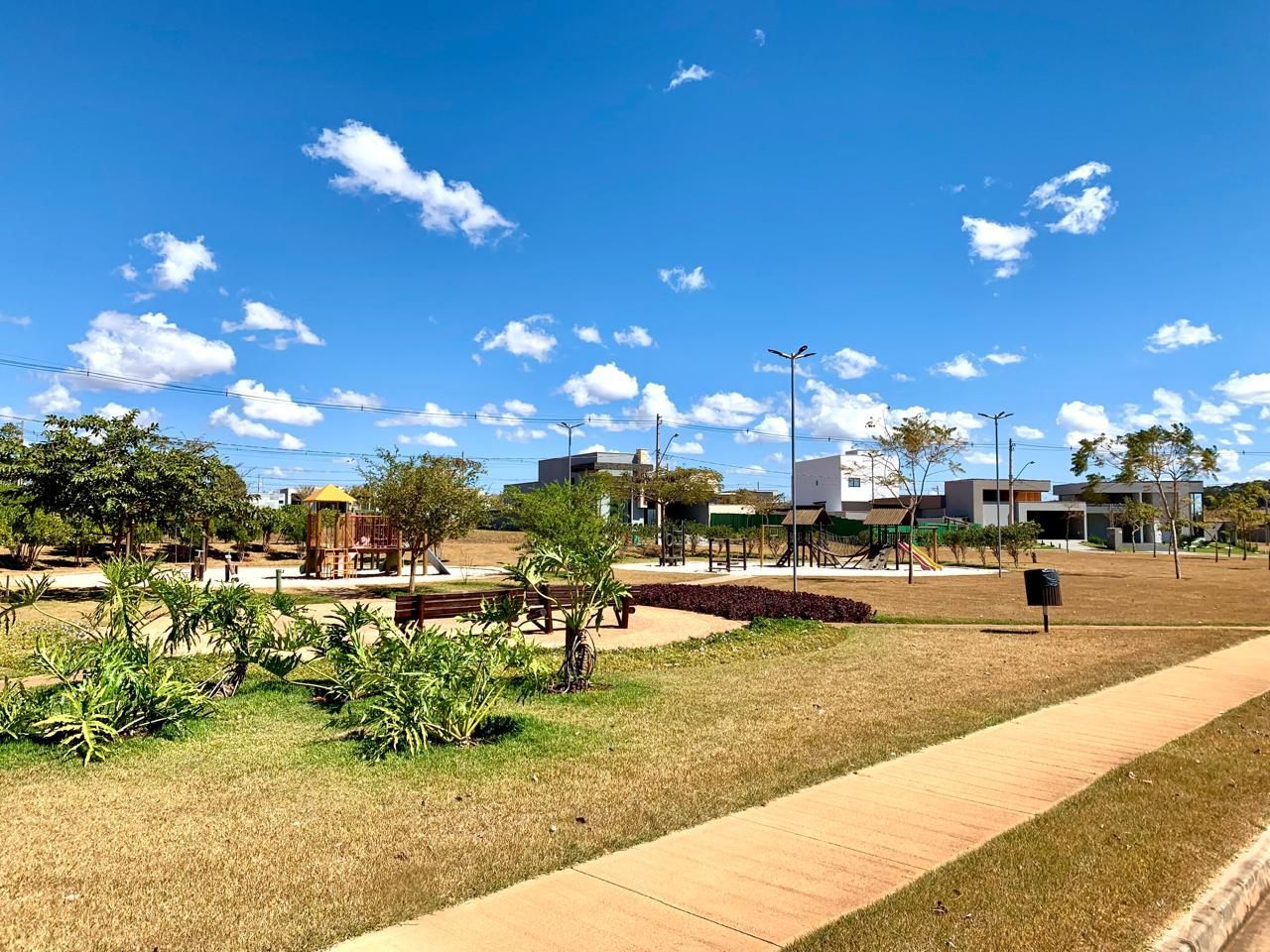 Terreno, 300 m² - Foto 1