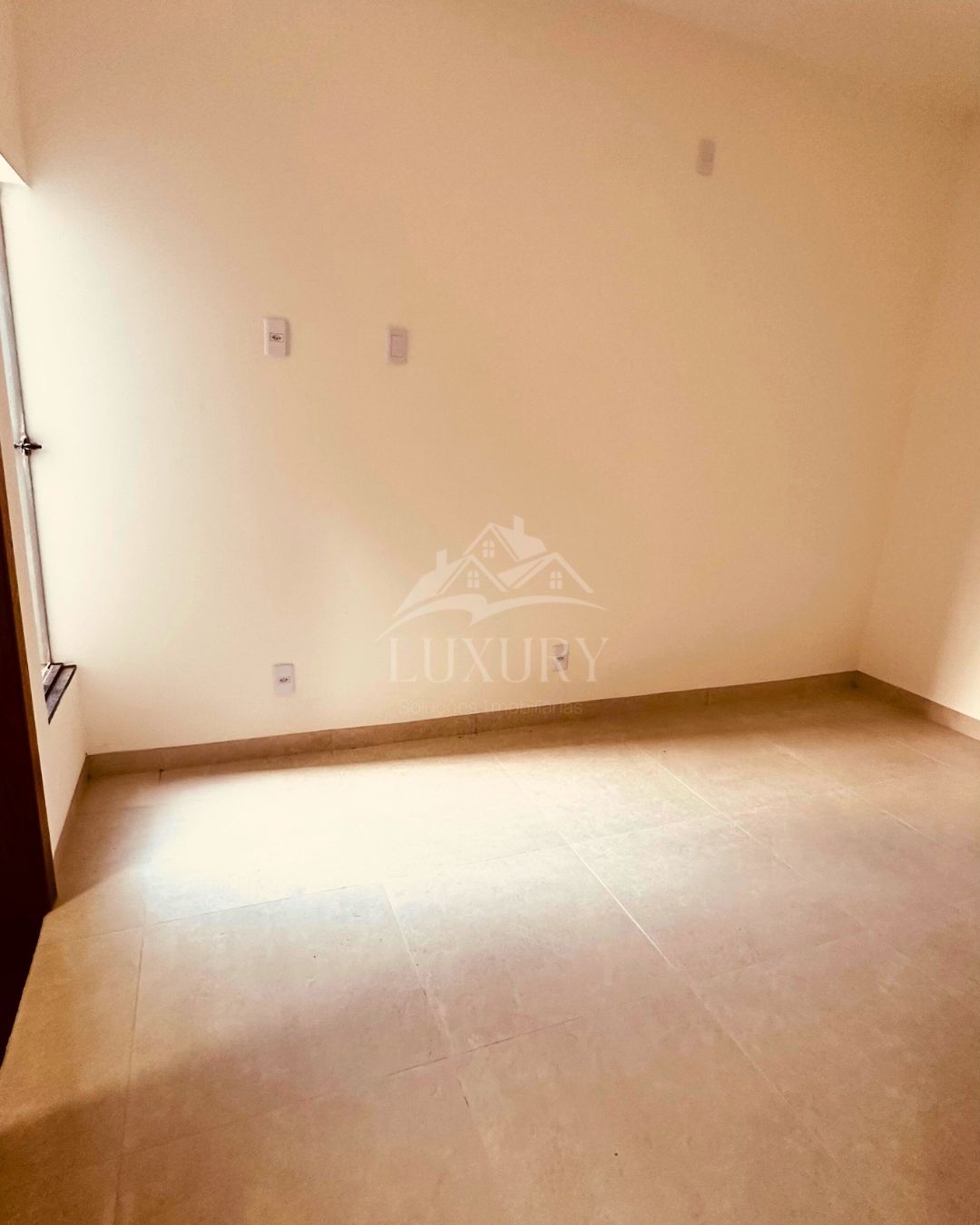Casa à venda com 3 quartos, 100m² - Foto 6
