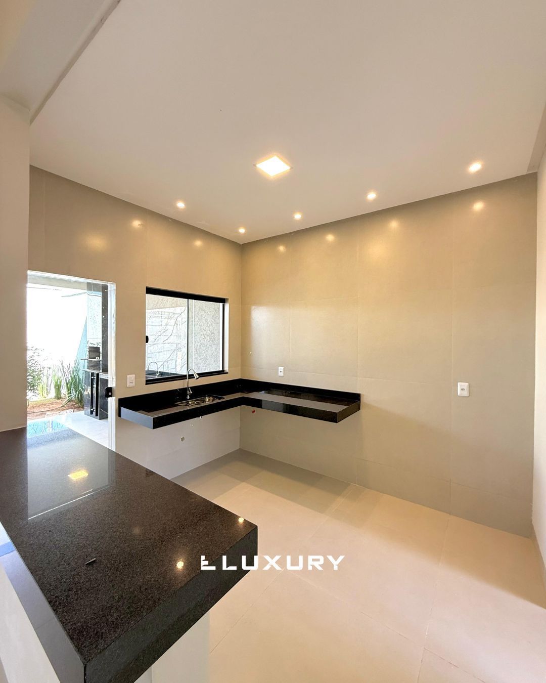 Casa à venda com 3 quartos, 102m² - Foto 8