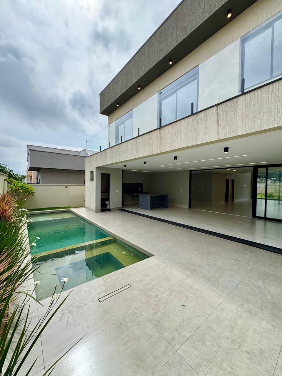 Casa de Condomínio à venda com 5 quartos, 300m² - Foto 11