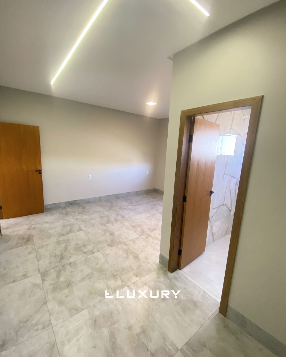 Casa de Condomínio para alugar com 4 quartos, 388m² - Foto 11