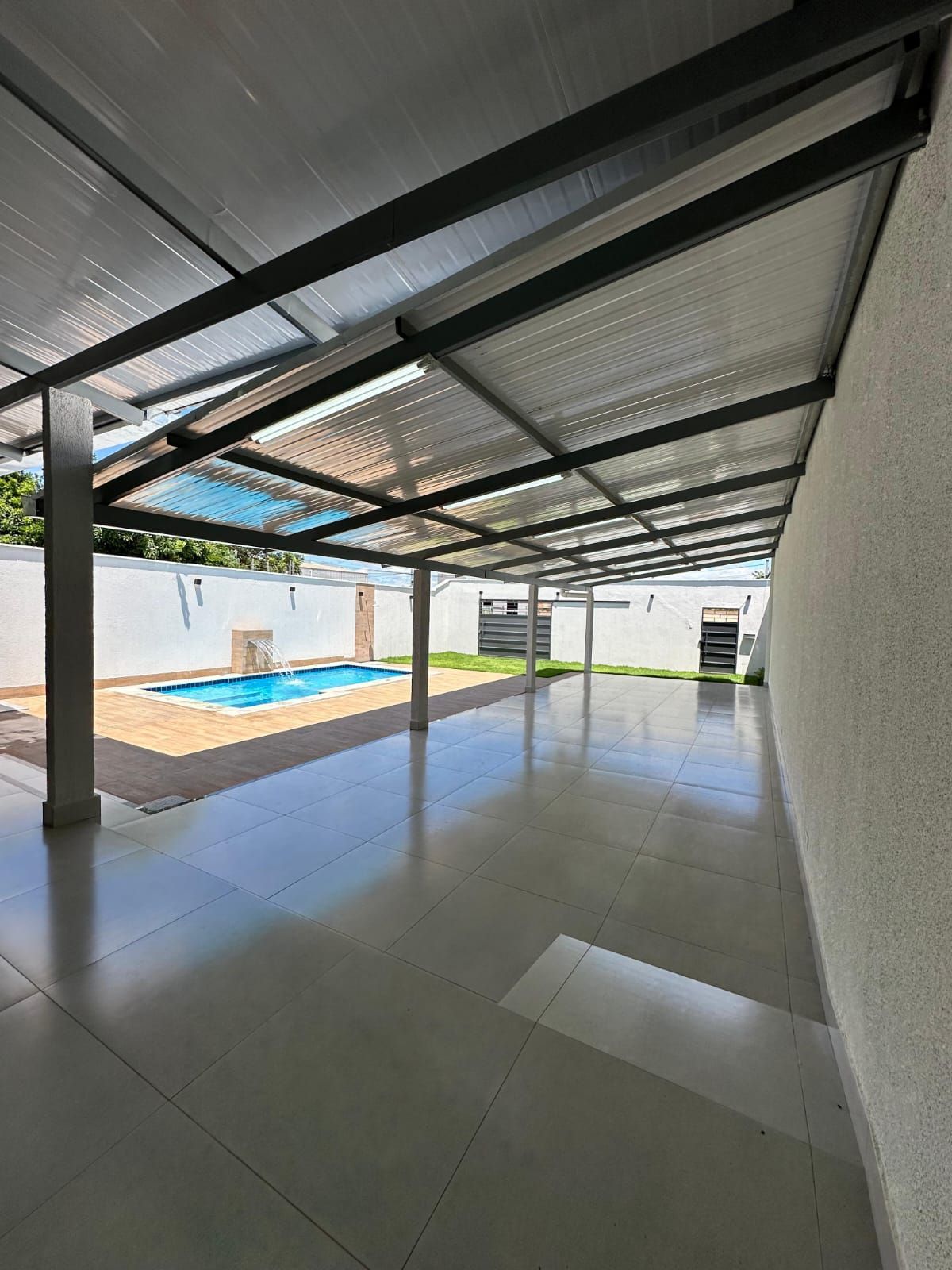 Casa à venda com 1 quarto, 175m² - Foto 4