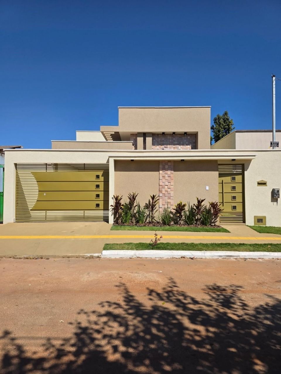 Casa à venda com 3 quartos, 150m² - Foto 2
