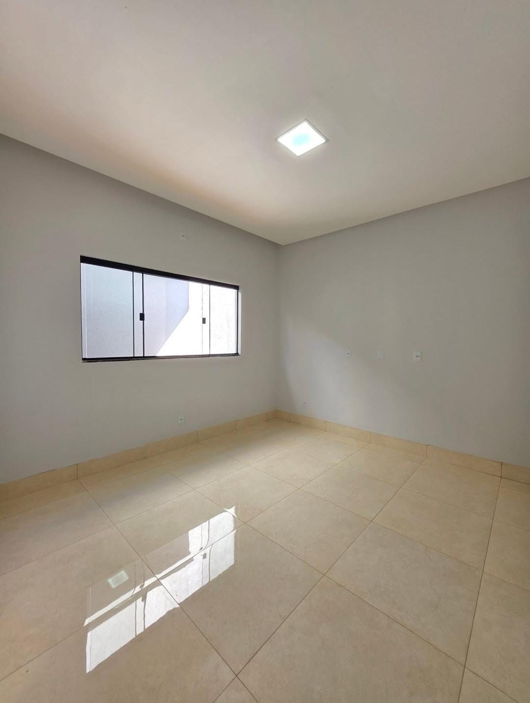 Casa à venda com 2 quartos, 70m² - Foto 8