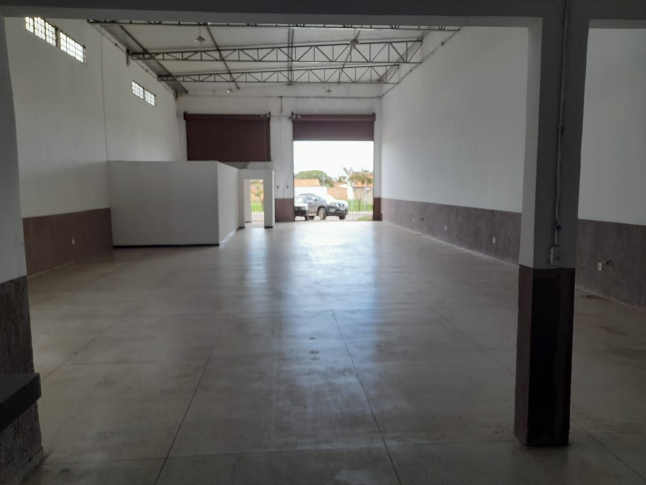 Depósito-Galpão-Armazém para alugar com 2 quartos, 320m² - Foto 2