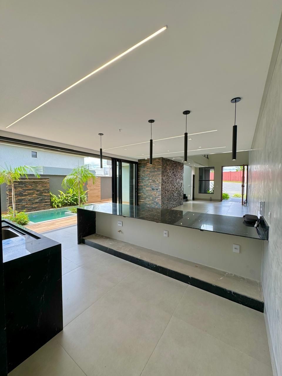 Casa de Condomínio à venda com 3 quartos, 225m² - Foto 8