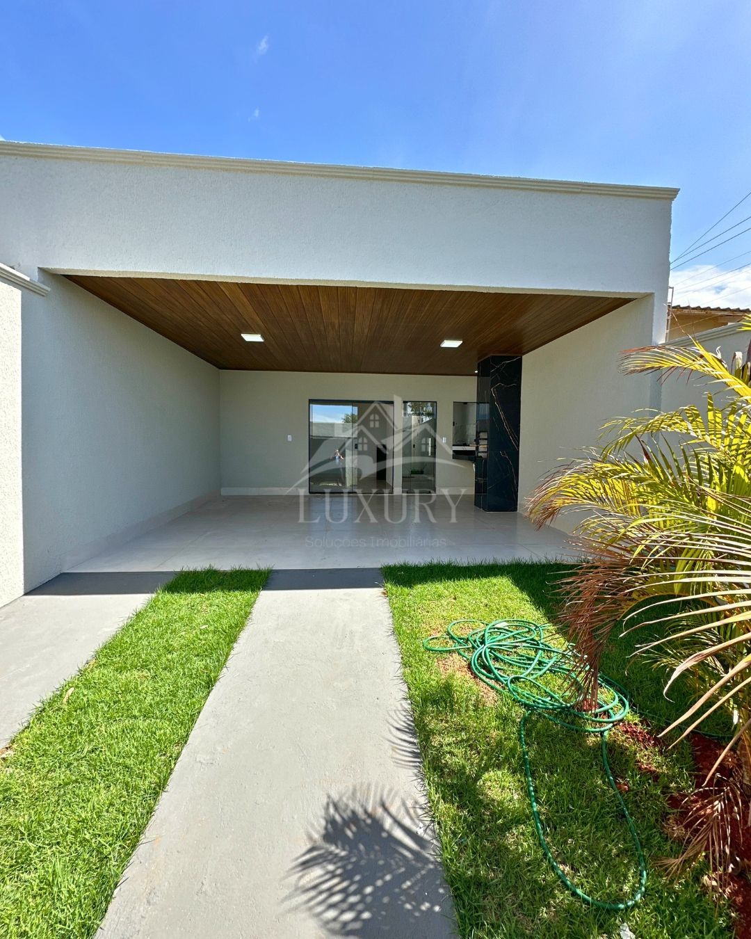 Casa à venda com 3 quartos, 110m² - Foto 3