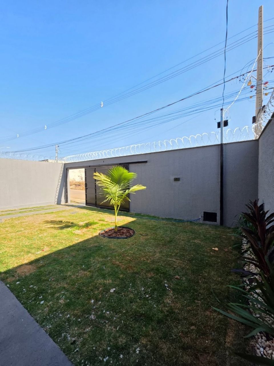 Casa à venda com 3 quartos, 101m² - Foto 3