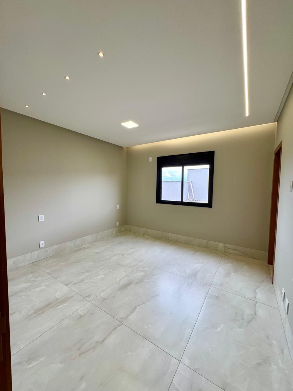 Casa de Condomínio à venda com 5 quartos, 300m² - Foto 20