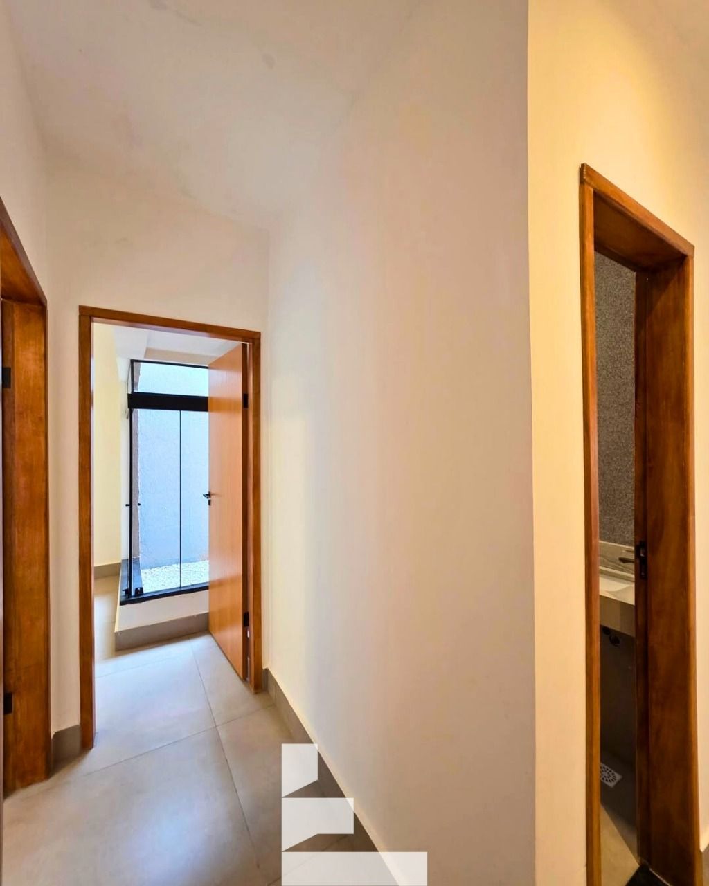 Casa à venda com 3 quartos, 110m² - Foto 7