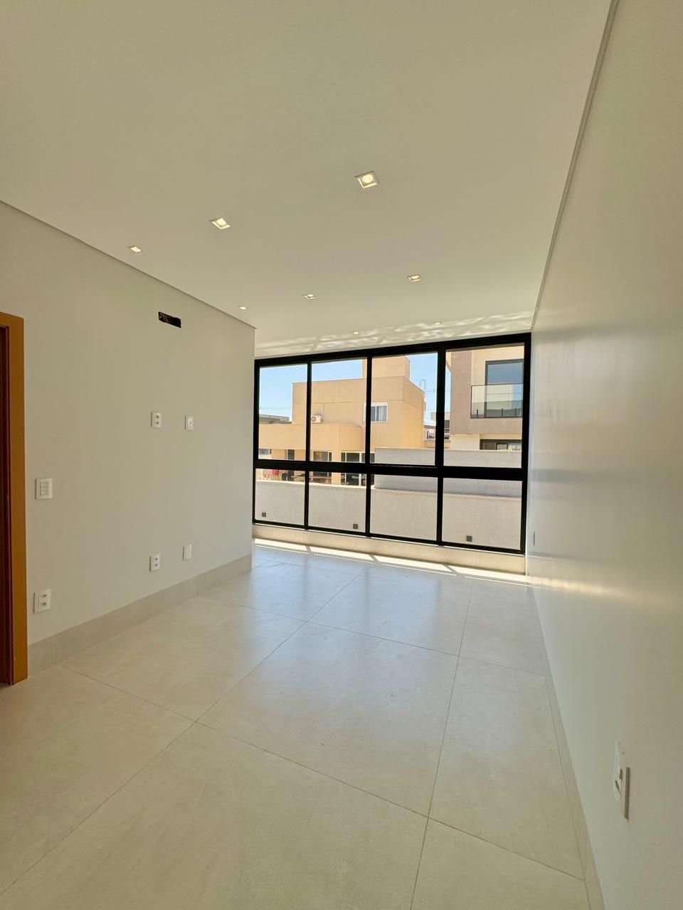 Casa de Condomínio à venda com 4 quartos, 225m² - Foto 19