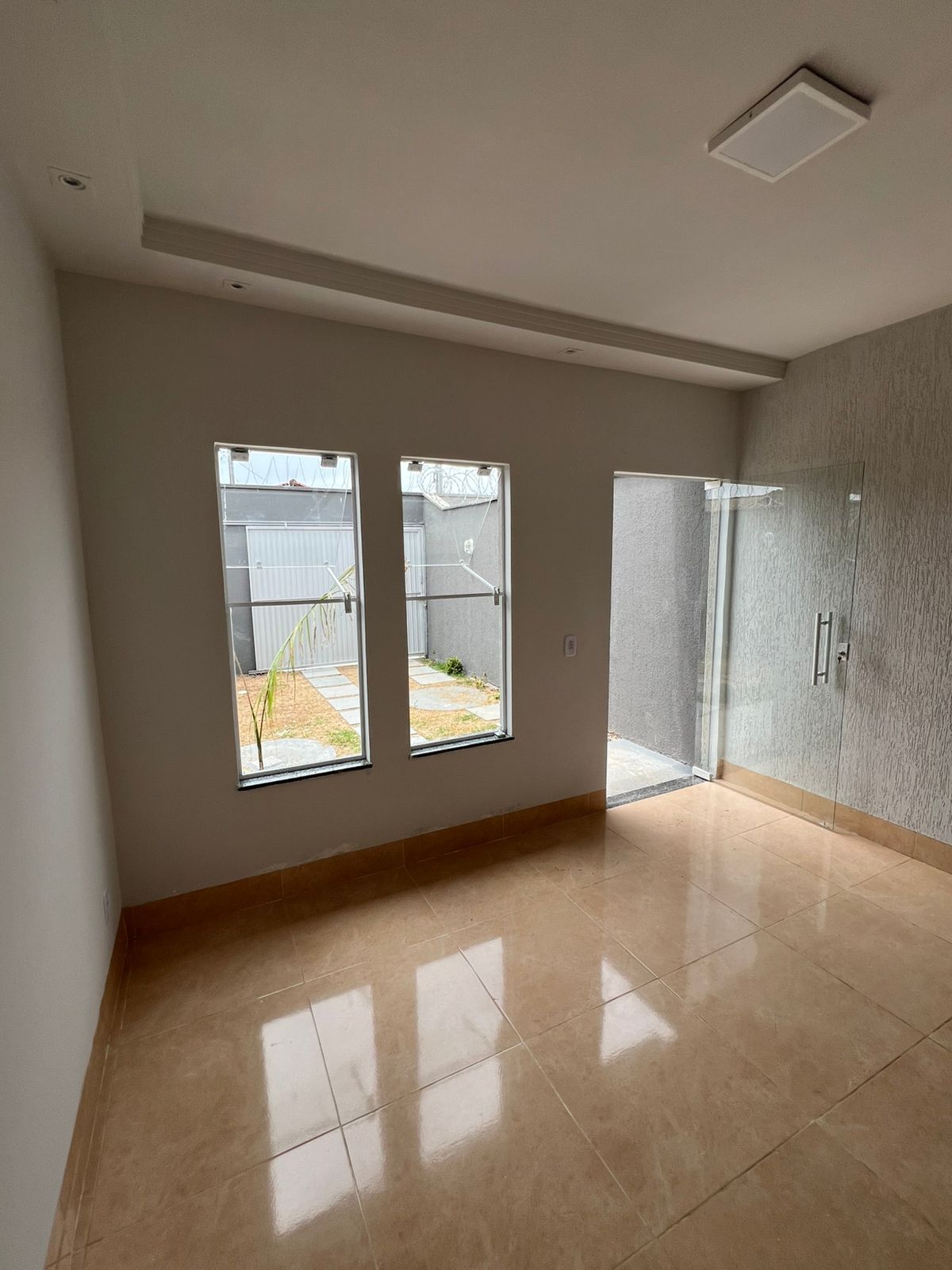 Casa à venda com 2 quartos, 78m² - Foto 3