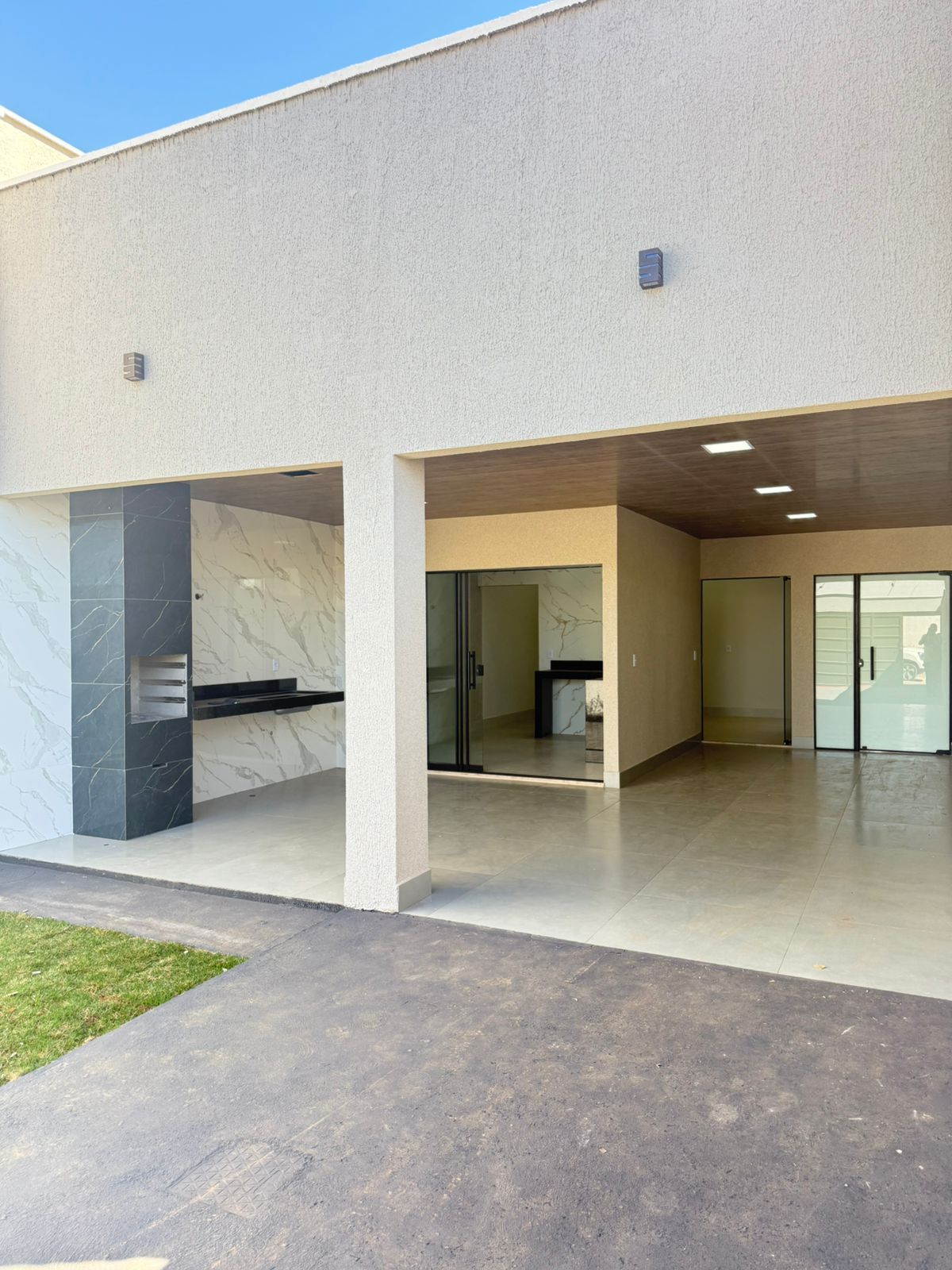 Casa à venda com 4 quartos, 136m² - Foto 3