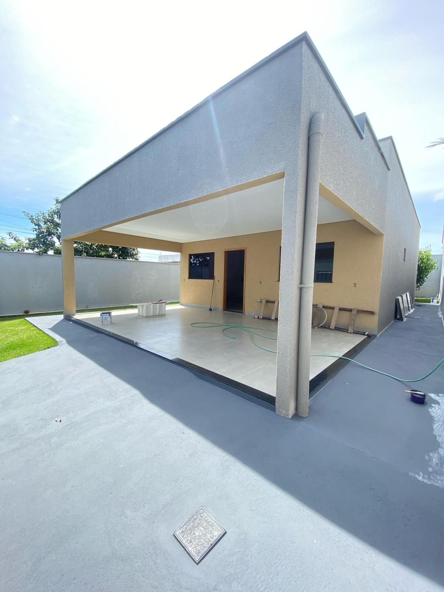 Casa à venda com 2 quartos, 115m² - Foto 2