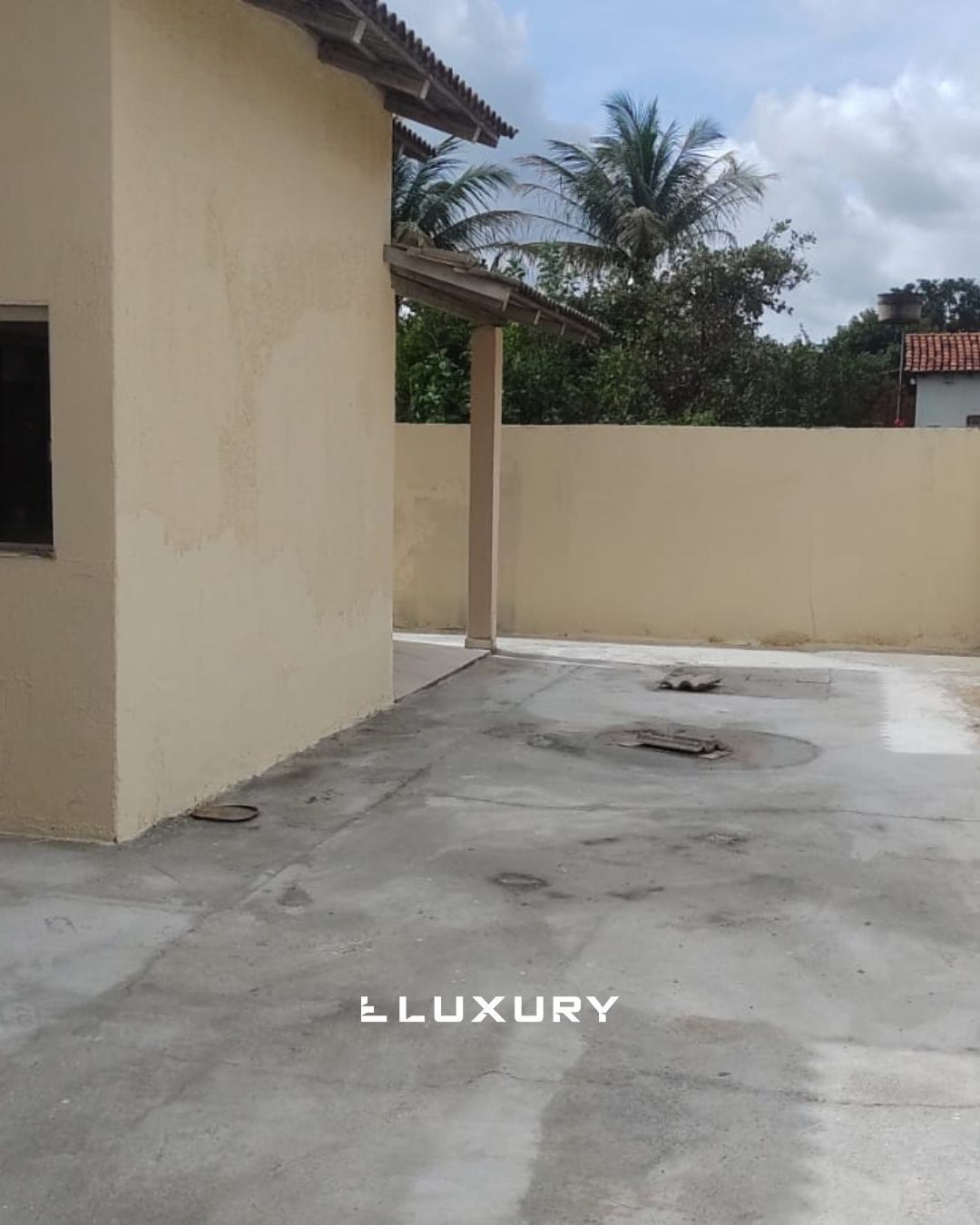 Casa à venda com 2 quartos, 94m² - Foto 1