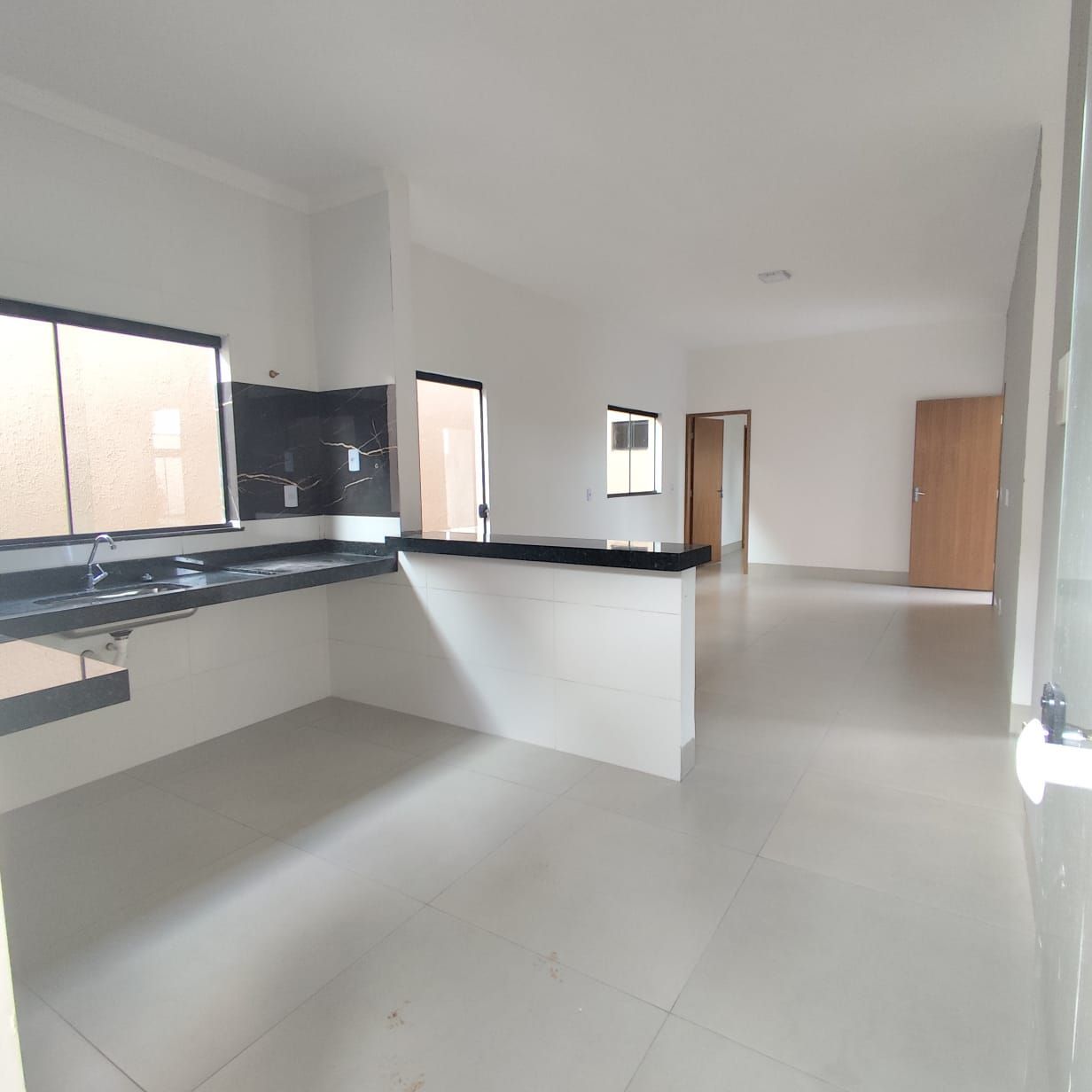 Casa à venda com 3 quartos, 110m² - Foto 12