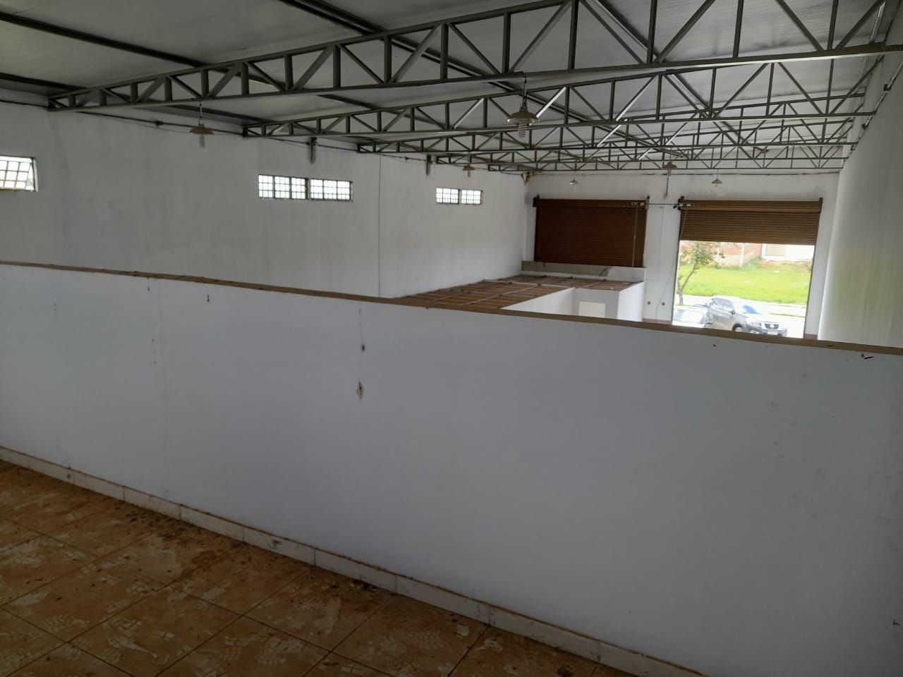 Depósito-Galpão-Armazém para alugar com 2 quartos, 320m² - Foto 4