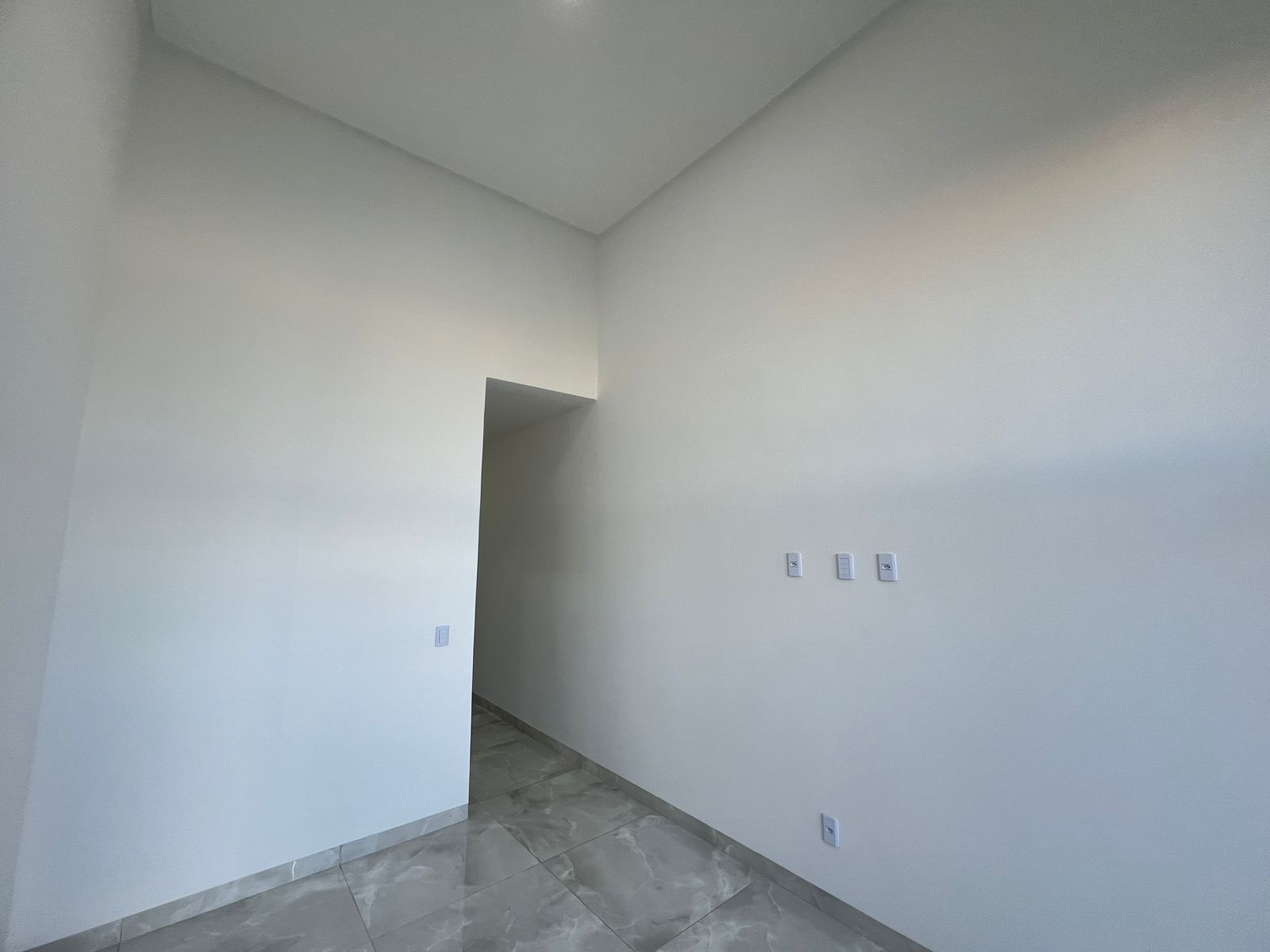 Casa à venda com 3 quartos, 112m² - Foto 4