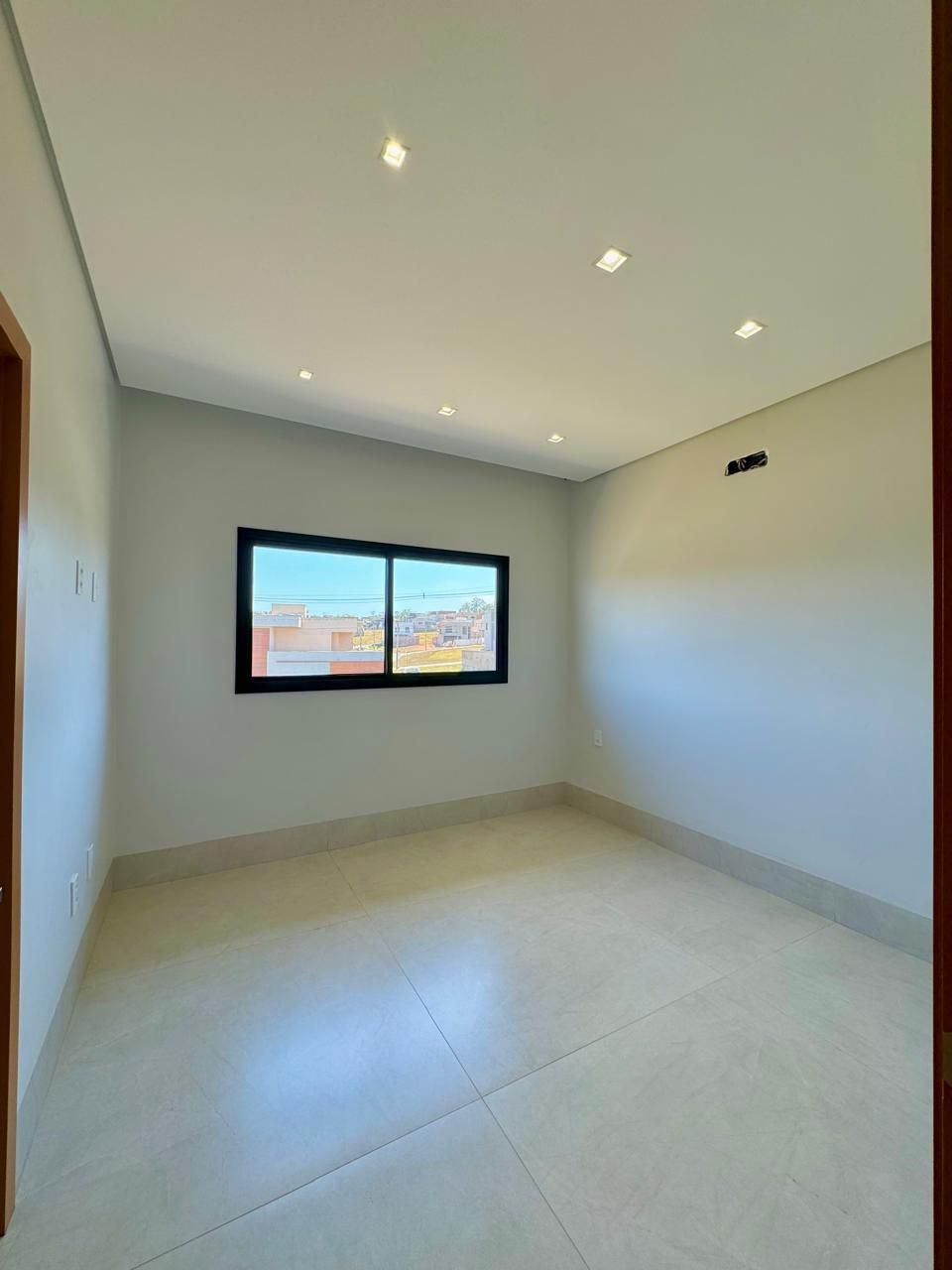 Casa de Condomínio à venda com 4 quartos, 225m² - Foto 18