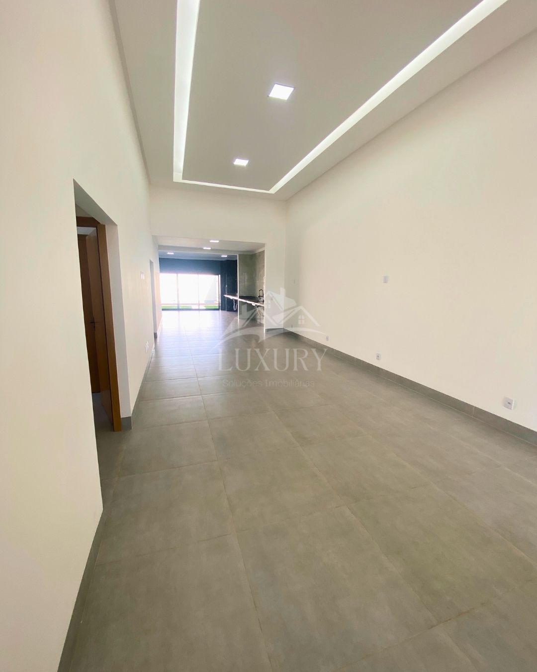 Casa à venda com 4 quartos, 205m² - Foto 6