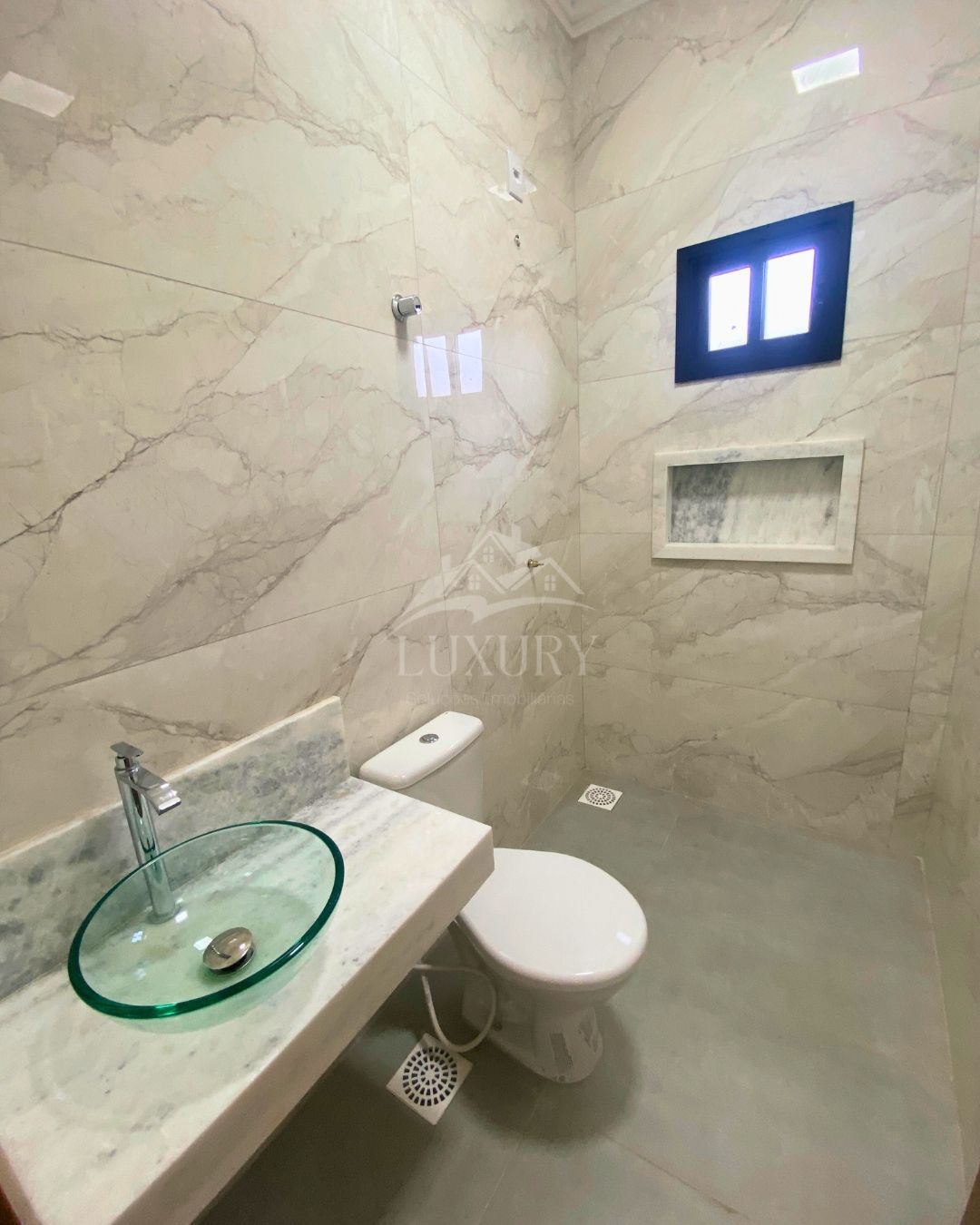 Casa à venda com 4 quartos, 205m² - Foto 14