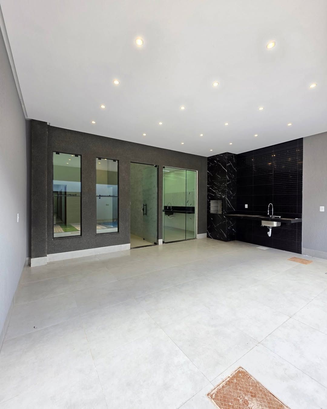 Casa à venda com 3 quartos, 140m² - Foto 2