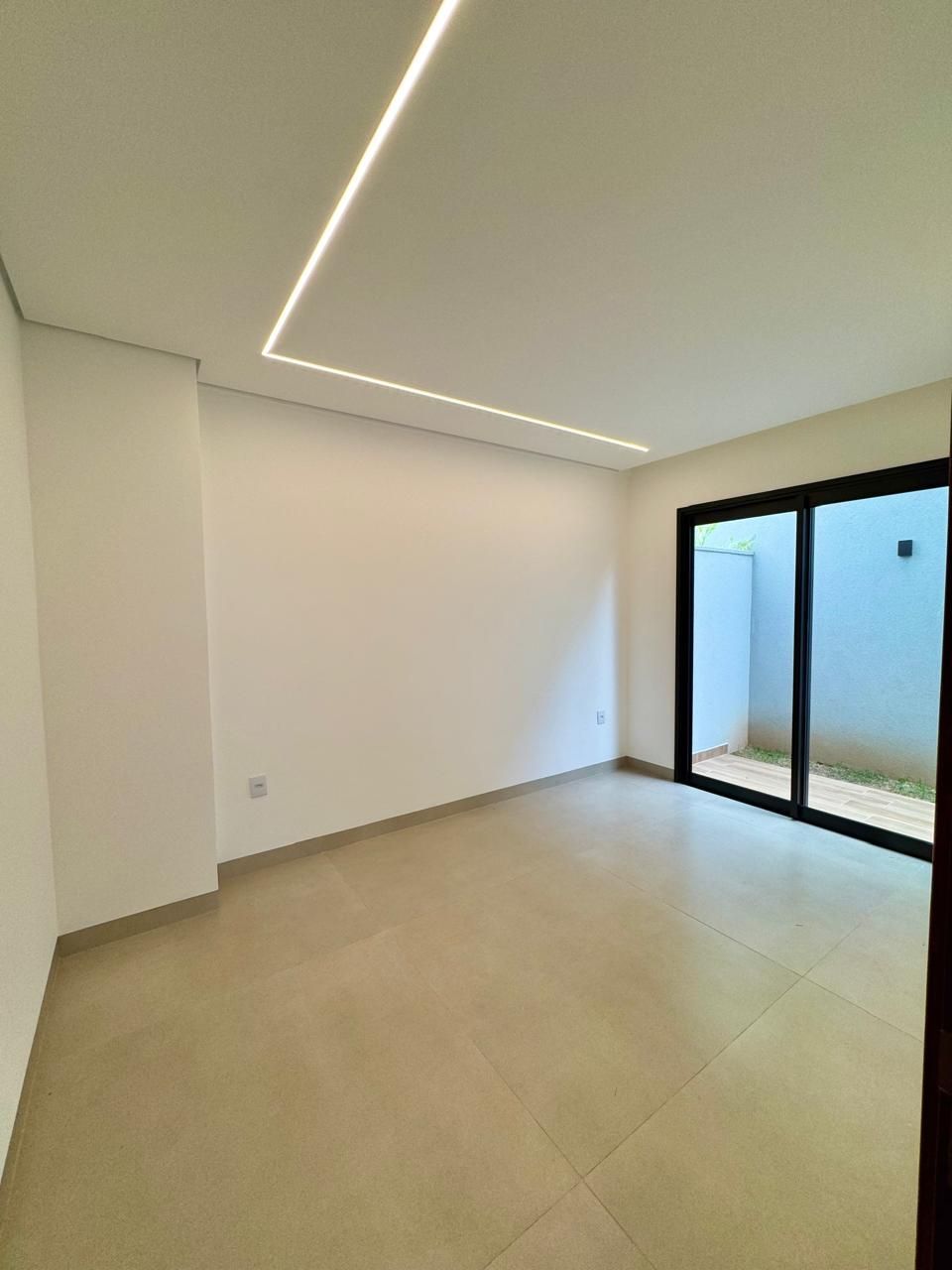 Casa de Condomínio à venda com 4 quartos, 251m² - Foto 12