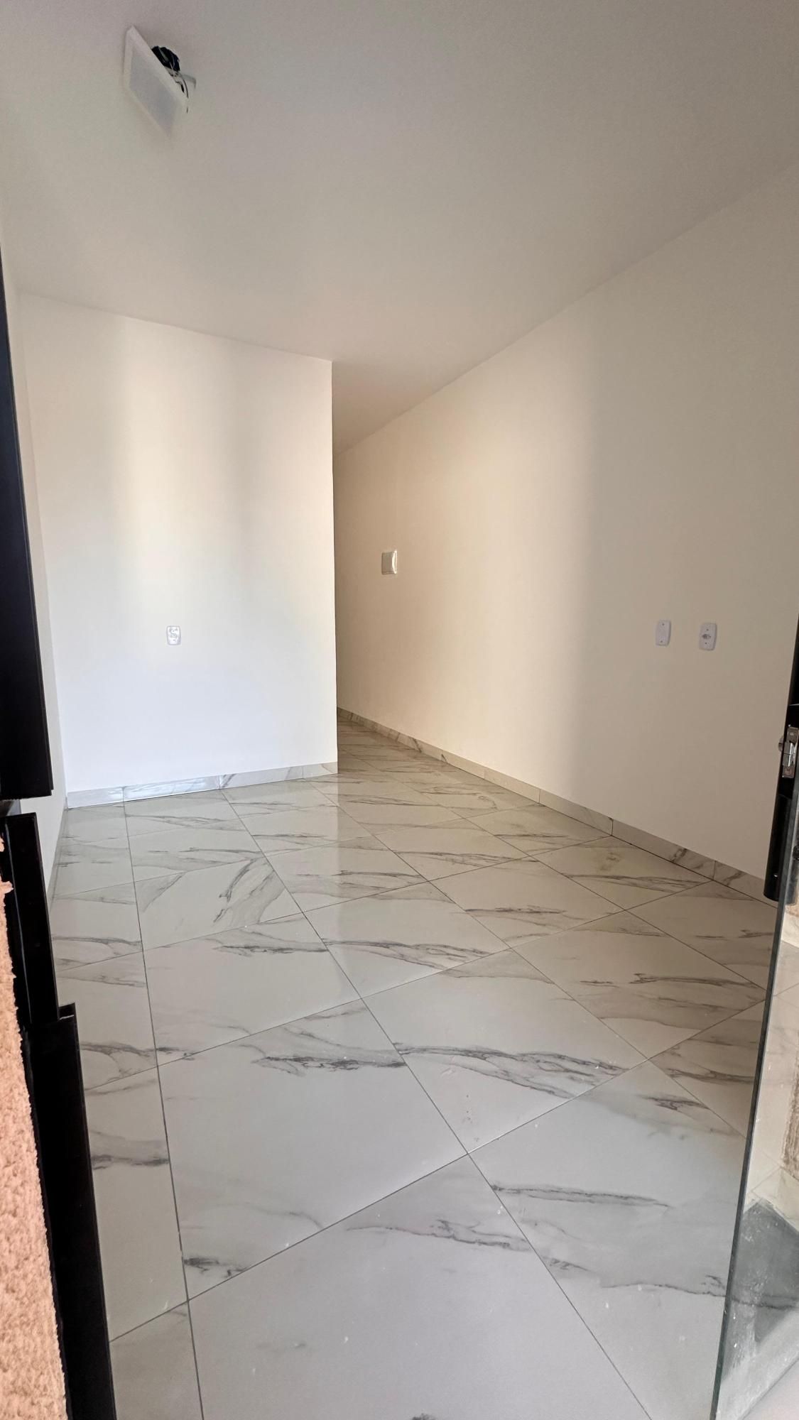 Casa à venda com 2 quartos, 100m² - Foto 3