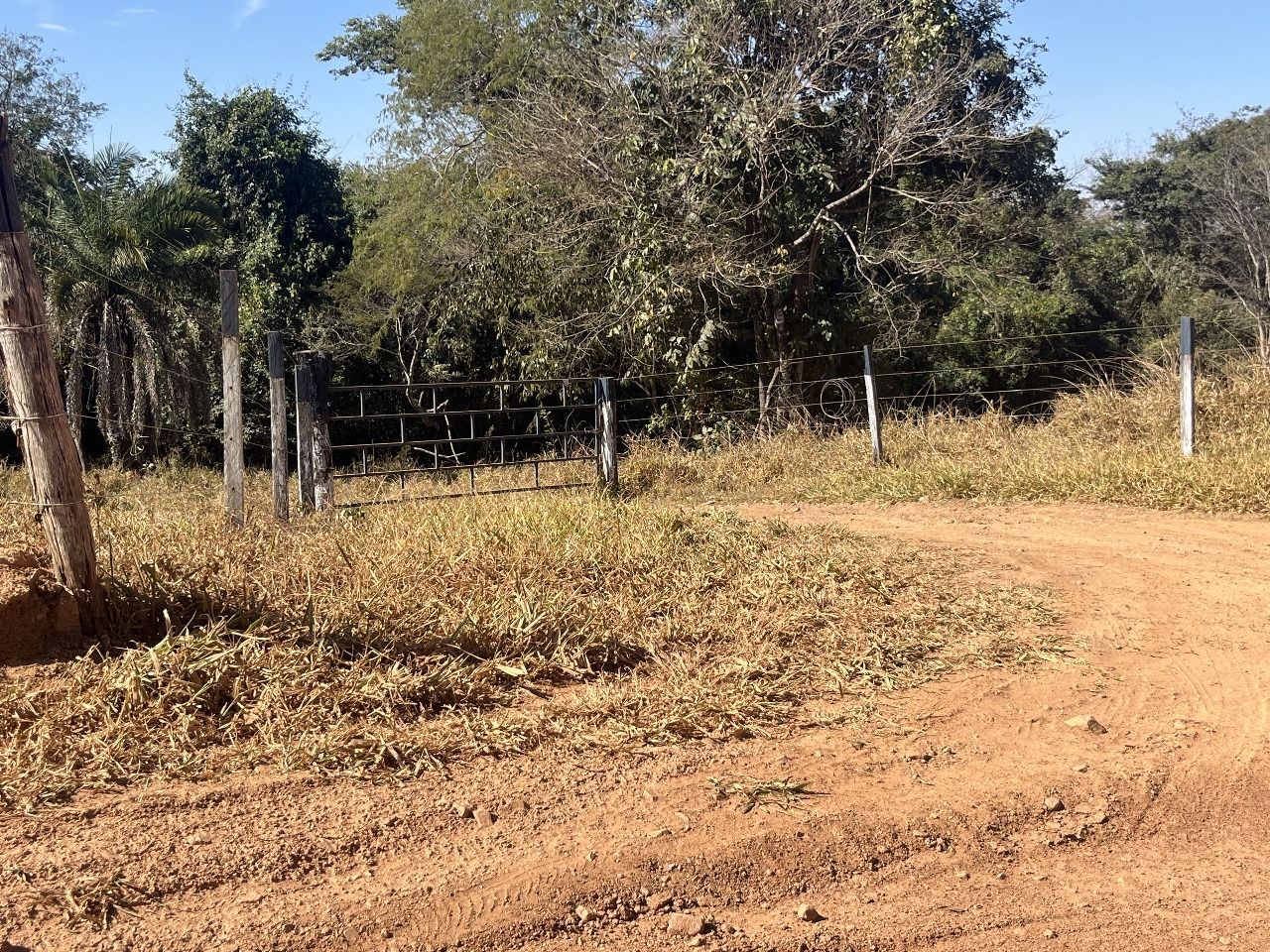 Chácara à venda com 2 quartos, 90m² - Foto 8
